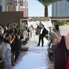 glamorous las vegas wedding